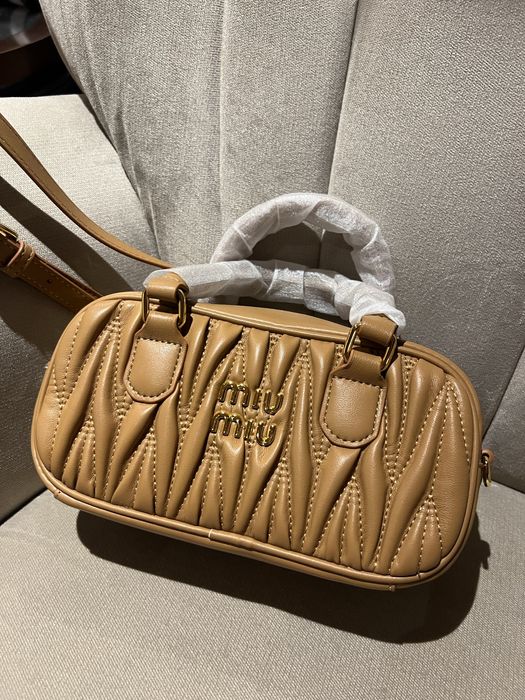 Чанта Miu Miu-Arcadie camel