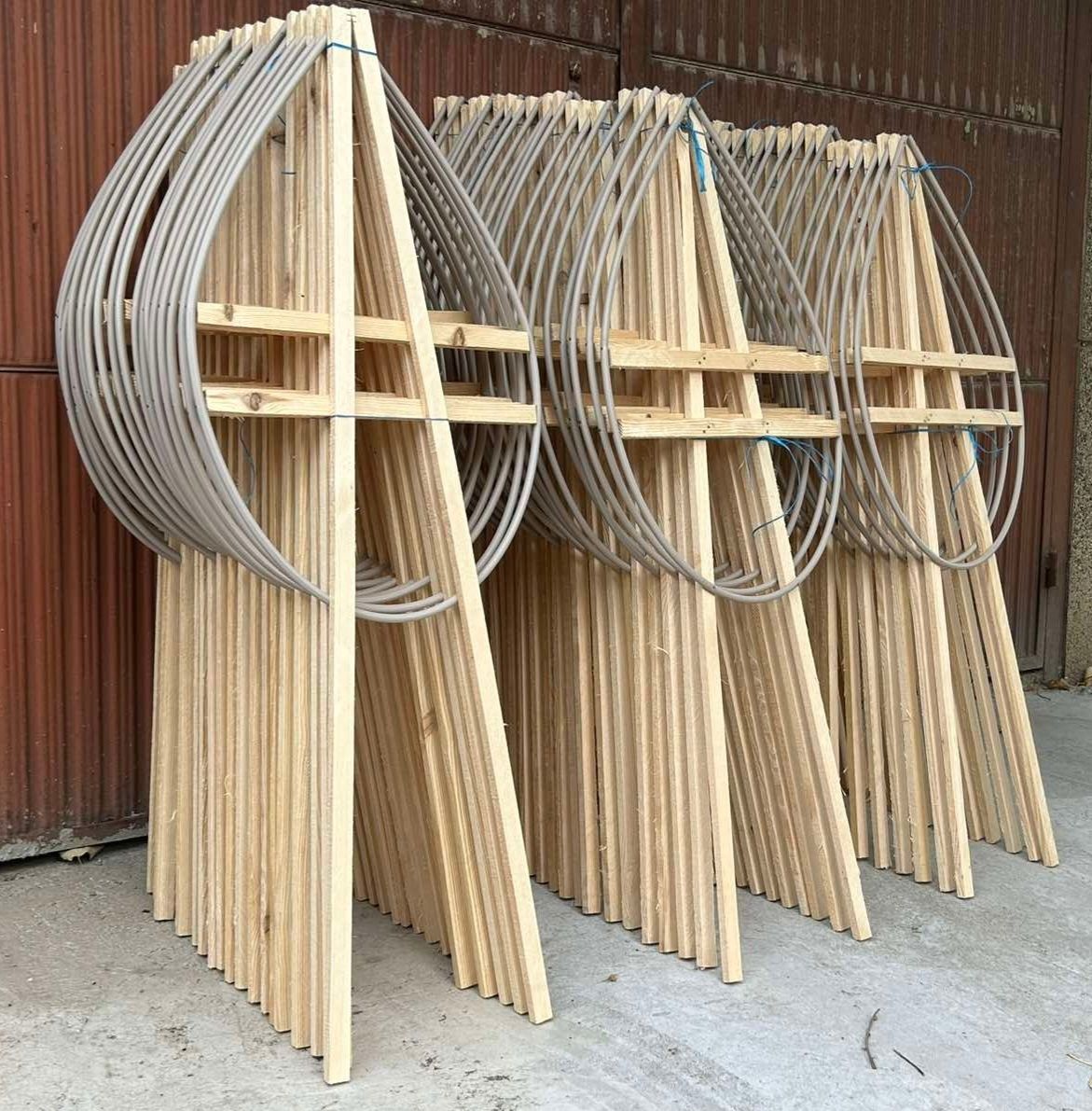 Дървени Рамки/конструкции за венци