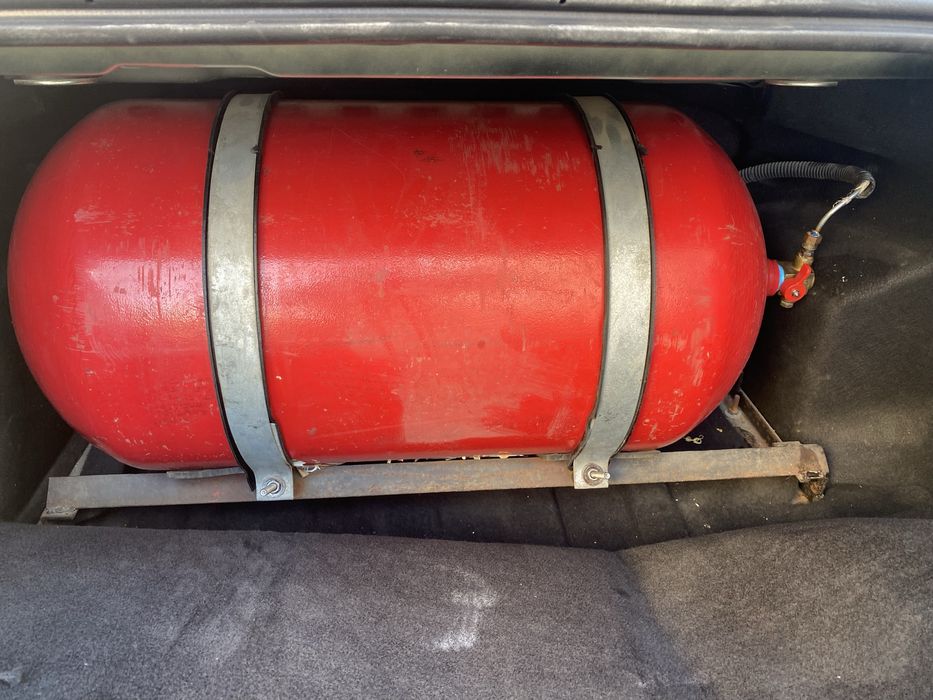 Metan Gaz balon sotiladi 80 talik