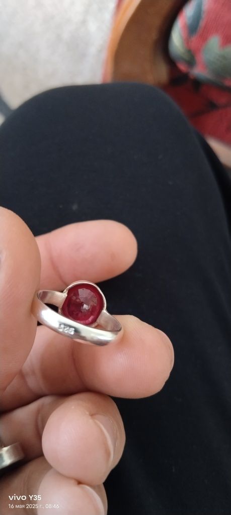 Серебринное калцо Натурални камне Рубин,Сапфир и Лал