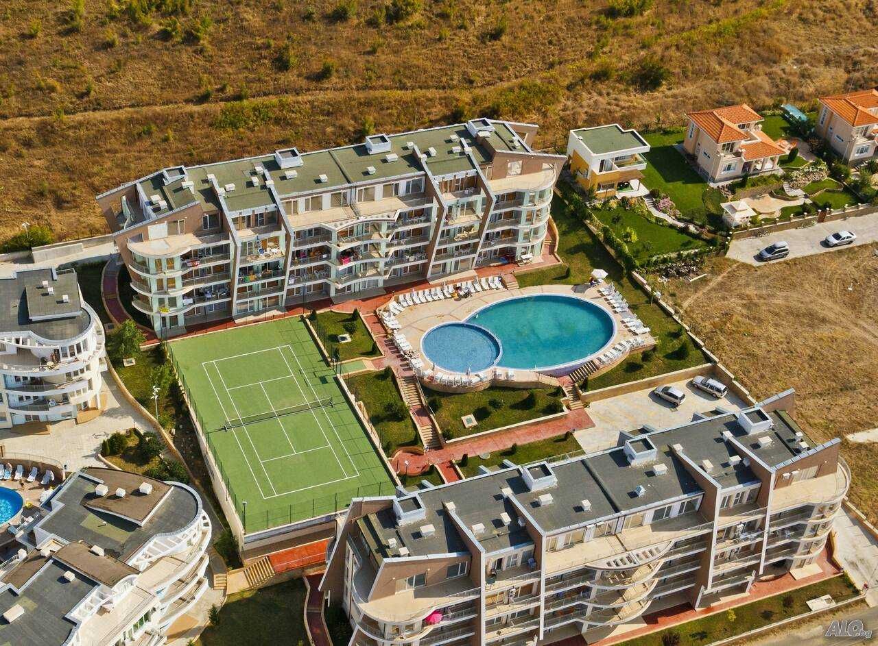 Продава се Двустаен апартамент в с. Кошарица, Област Бургас - 57 кв.м за 834 €/кв.м - Снимка #16