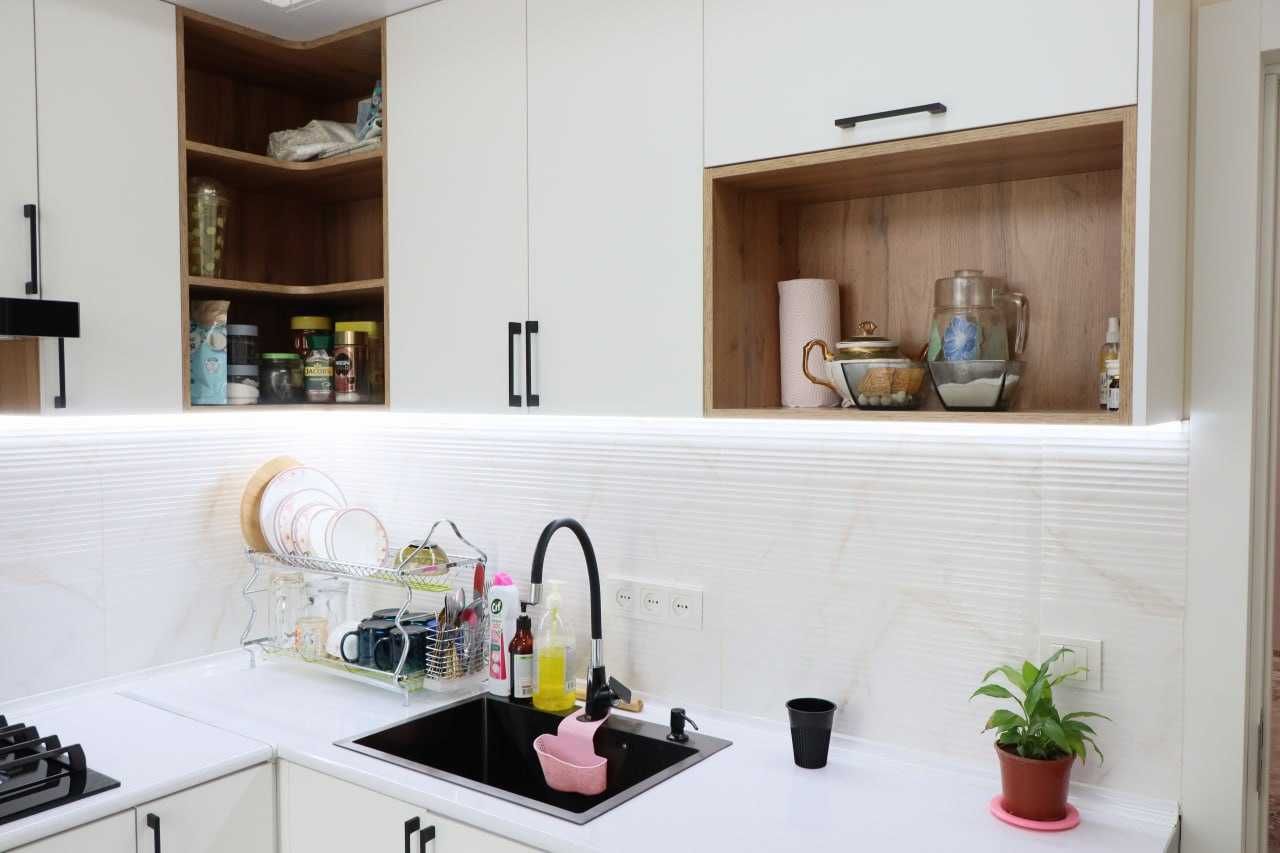 Продаётся своя 3-х ком. кв (60 м²) (3/7/7) без посредников (Эко базар)