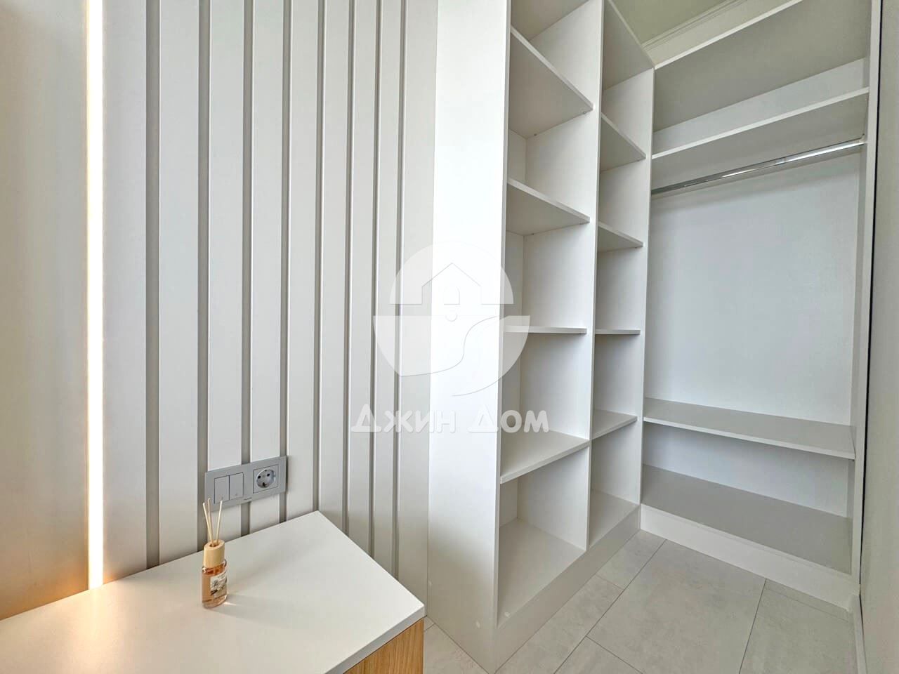 Продава се Двустаен апартамент в к.к. Слънчев бряг - 52 кв.м за 1991 €/кв.м - Снимка #7