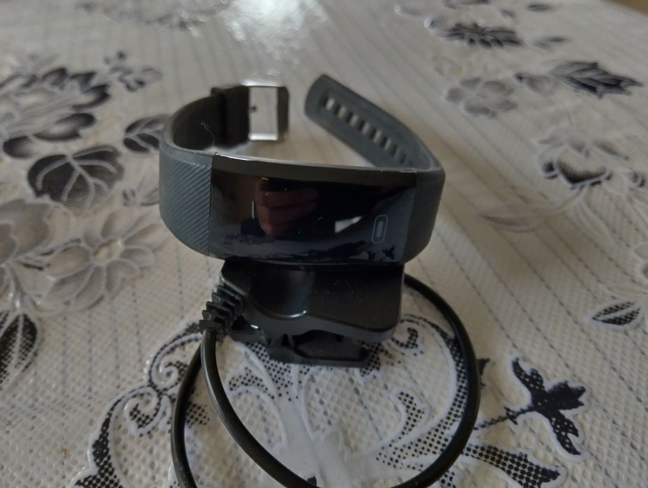 Фитнес гривна с блутут