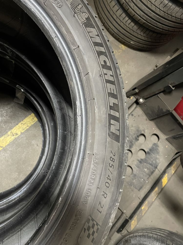 Гуми Michelin и Bridgestone 285/40/21