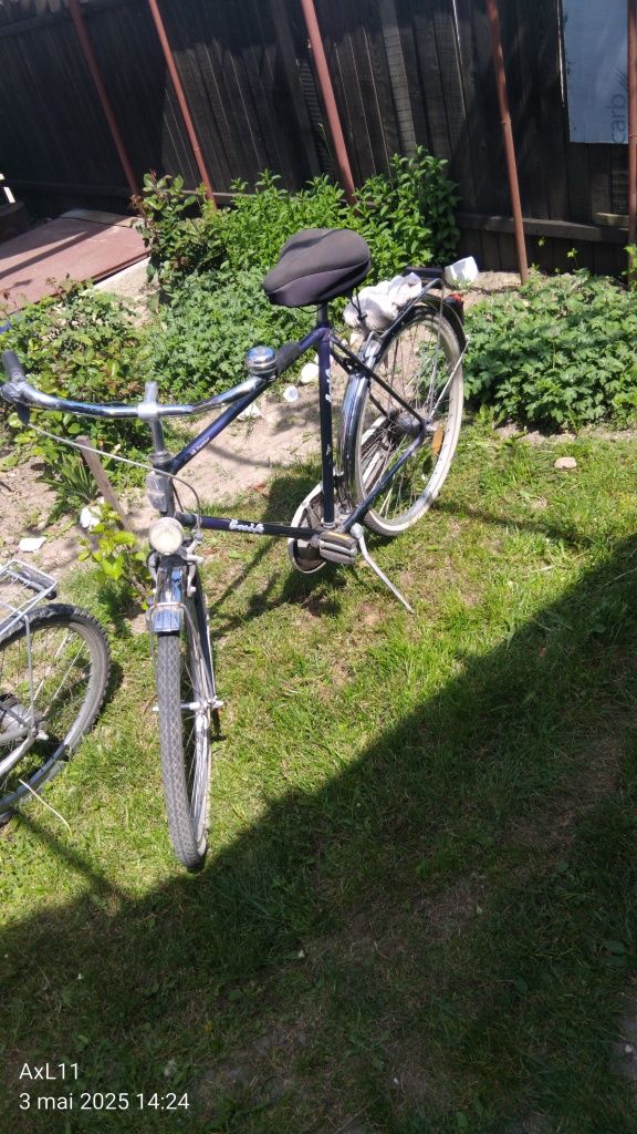 Vand biciclete aduse din Germania
