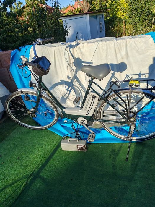 YAMAHA -e-bike-cu motor electric,gata de drum.