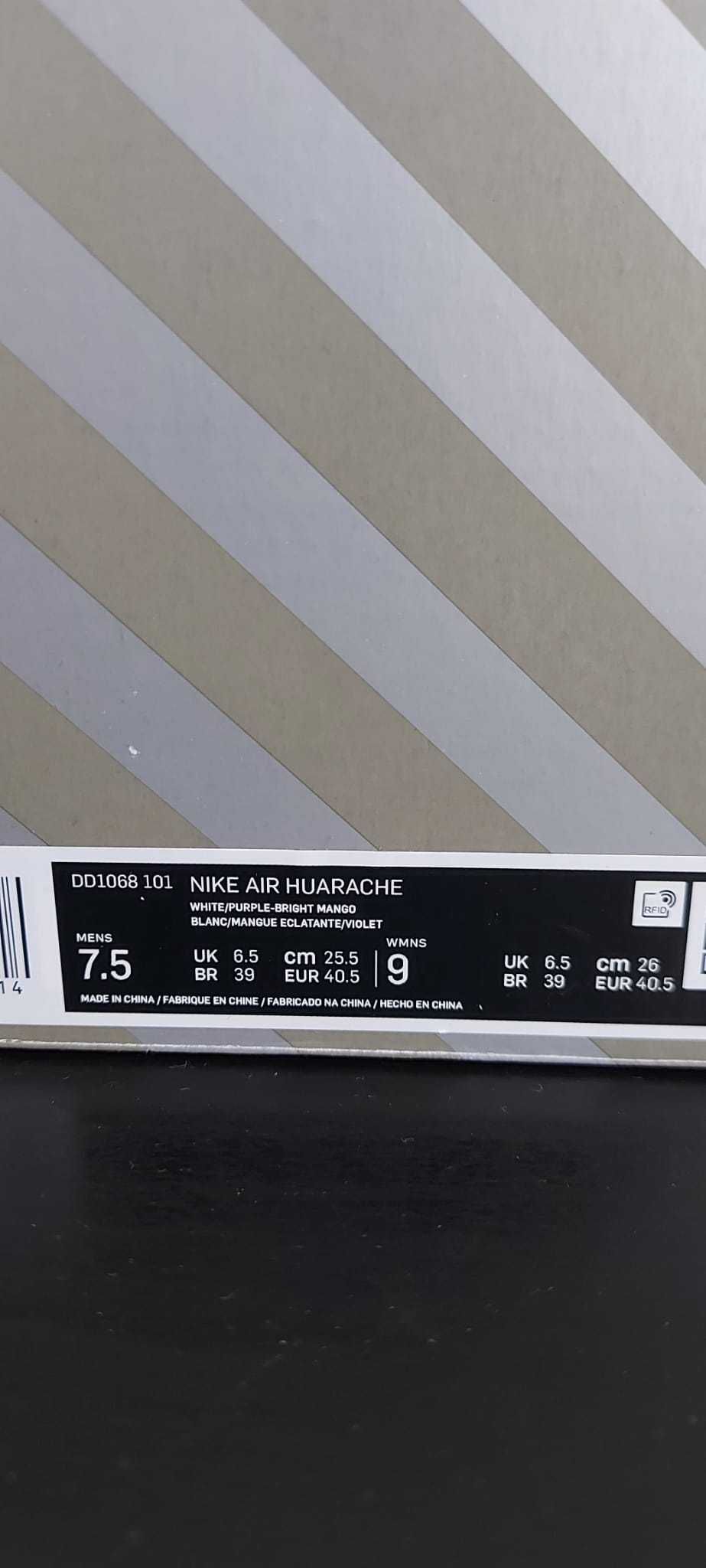 Nike Air Huarache DD1068 101