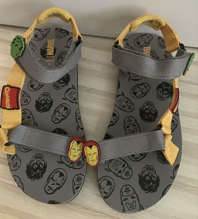 Детски сандали, пантофи, пантофи slip-on и кроксове за момче