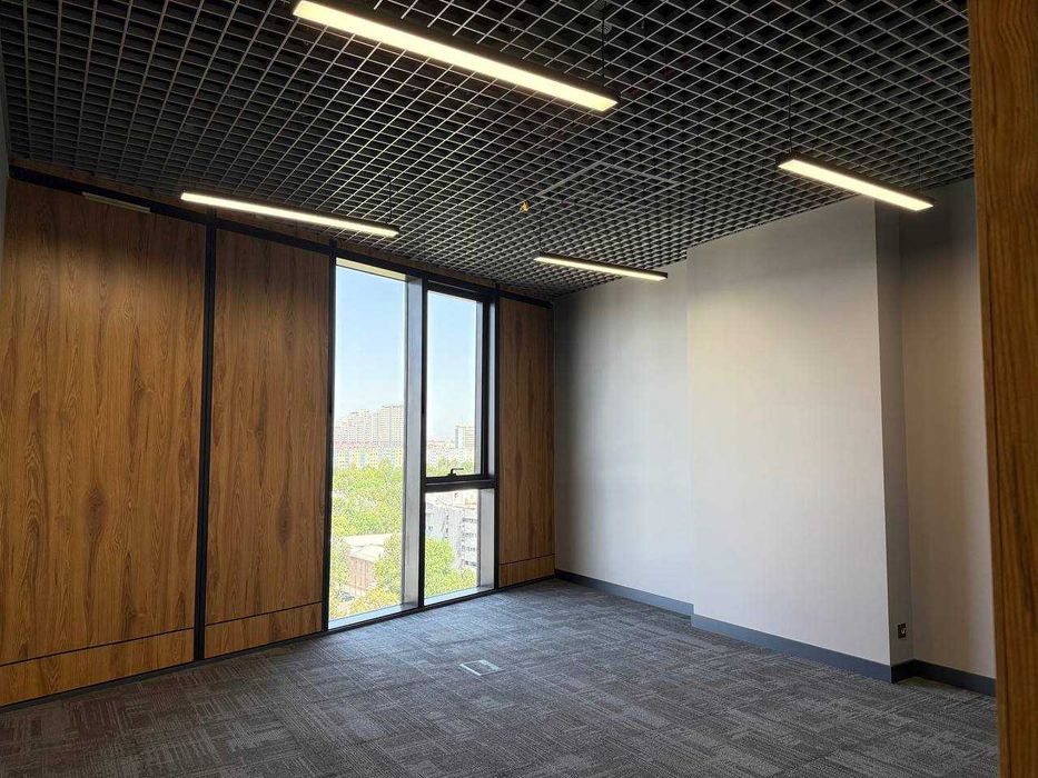 Аренда офиса с ремонтом в БЦ Trilliant : 117 кв м.