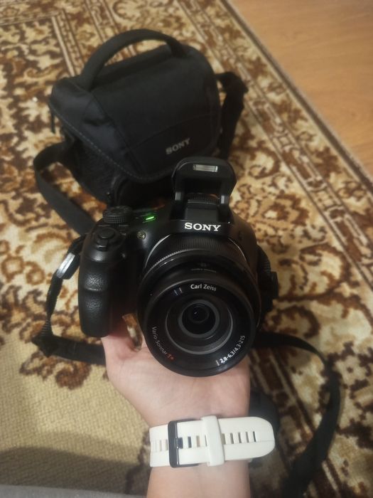 Фотоапарат Sony DSC-HX300