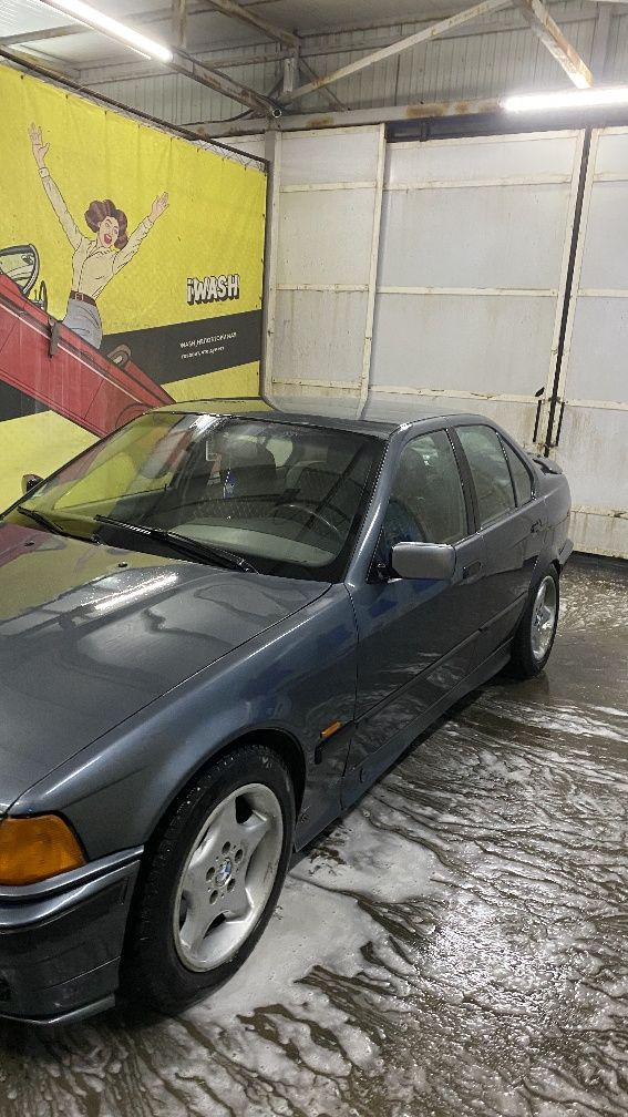 Продам BMW E36..