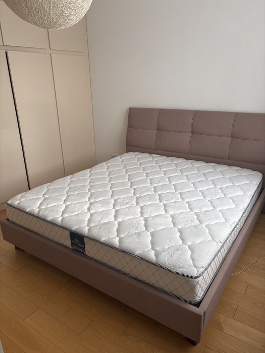 Матрас двухспальний