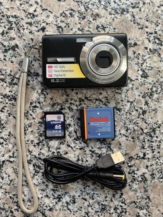 Aparat Foto Digital KODAK EasyShare M863 Black, 8.2MP, Point & Shoot