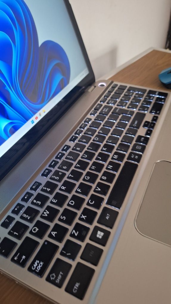 Laptop Toshiba satellite P50t-B-112