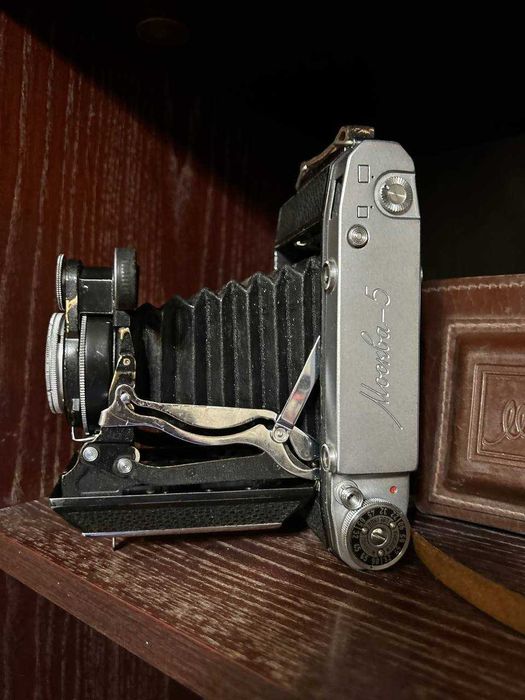 Среднеформатный пленочный фотоаппарат Москва 5 6/9 см