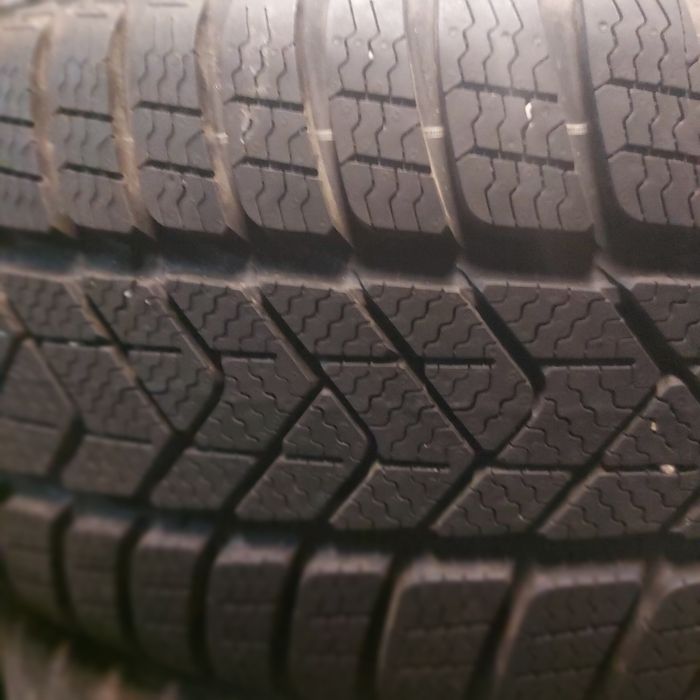 225/55/17" pirelli 1бр.гума дот2023