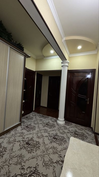 Продам 4х комнатную квартиру