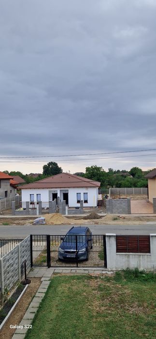 Duplex 88 mp -toate utilitățile. Sanmihaiul Român