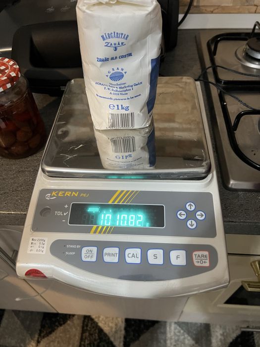 Vând cantar Kern pej