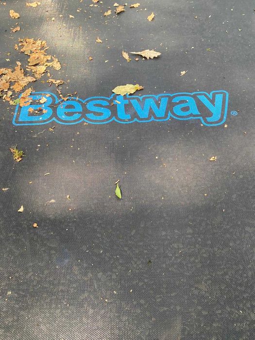 Vand trambulina Bestway de 3m ca noua