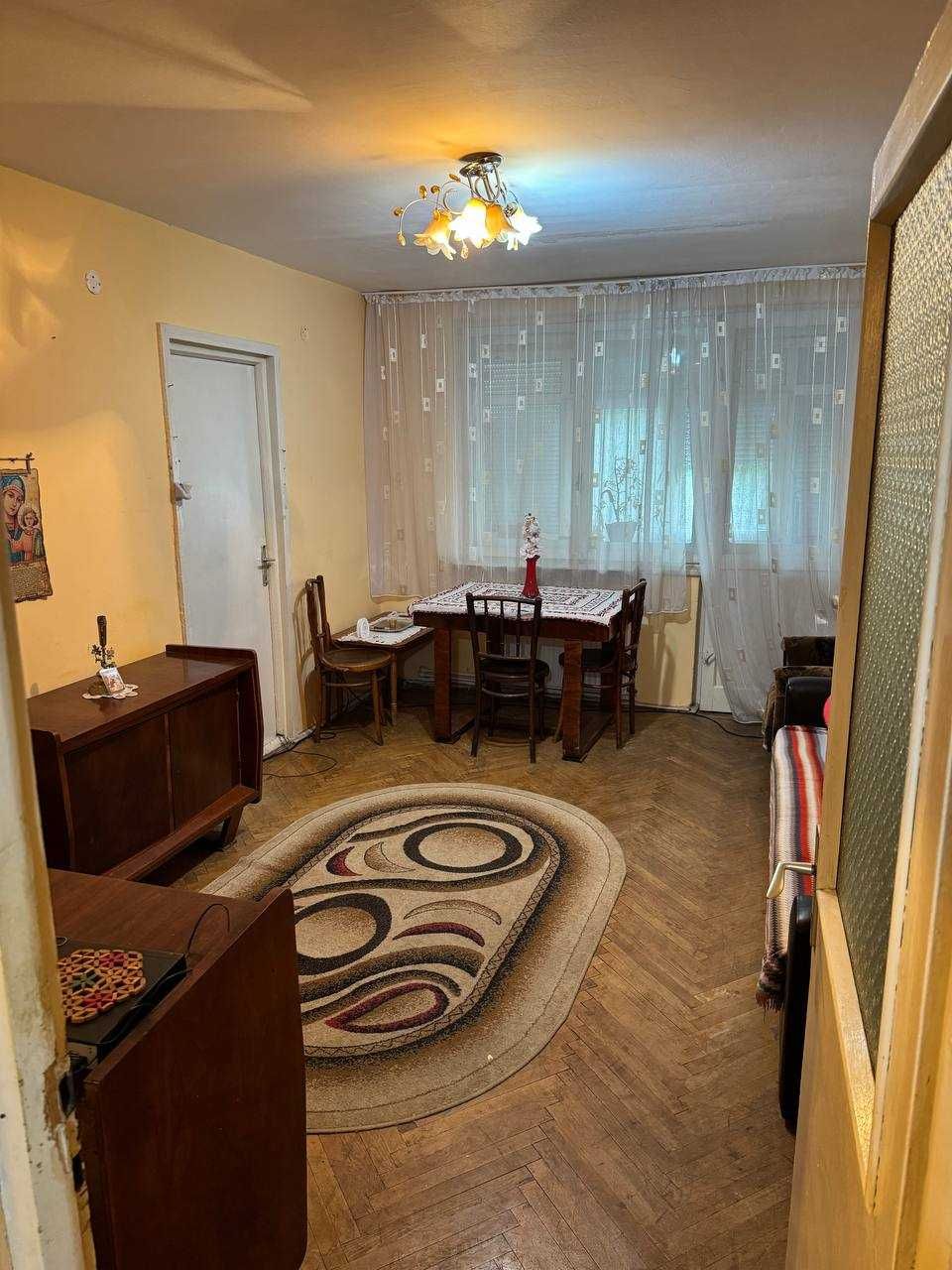 Apartament 2 camere Locatie utila, zona linistita