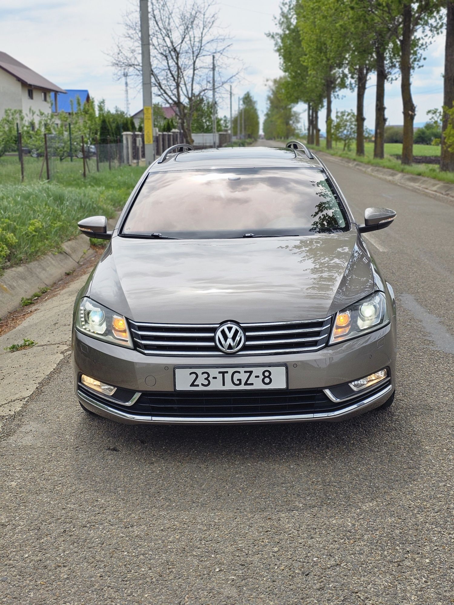Volkswagen Passat B7 2012 dotări de top