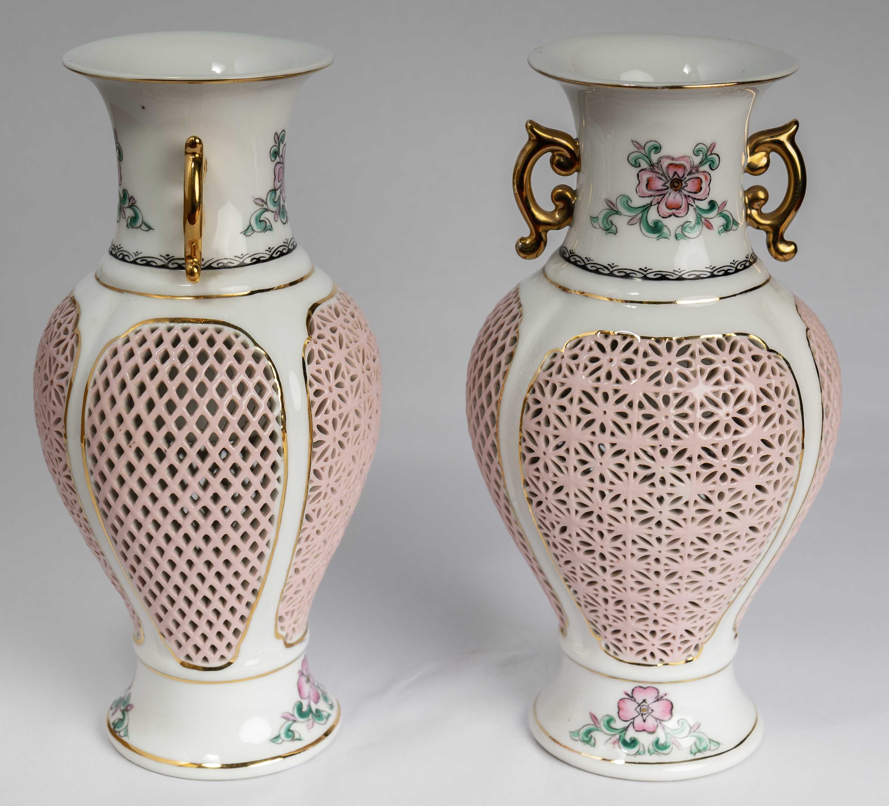 Set 2 Vaze Decorative Chinezesti Lucrate Manual din Portelan Reticulat