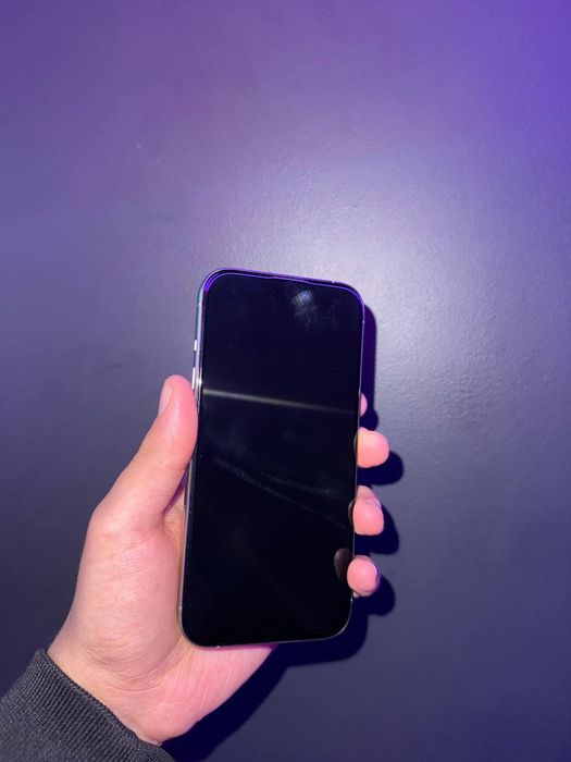 Iphone 15 pro  sotiladi