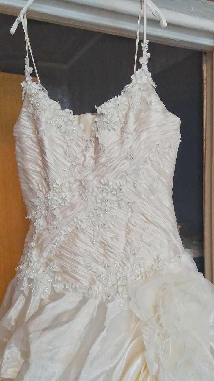 Продаётся свадебное платье