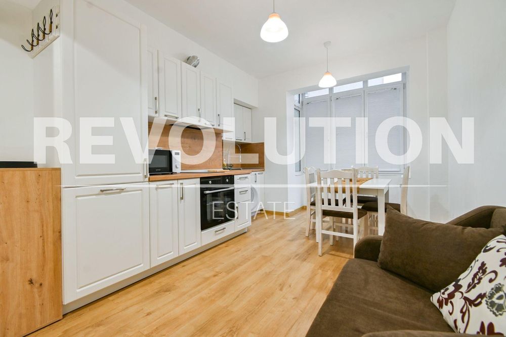 Двустаен апартамент в Център на София.