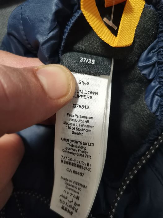 Vand papuci casa PEAK PERFORMANCE marimea 39