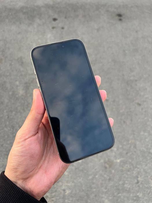 Iphone 15 pro сатылады