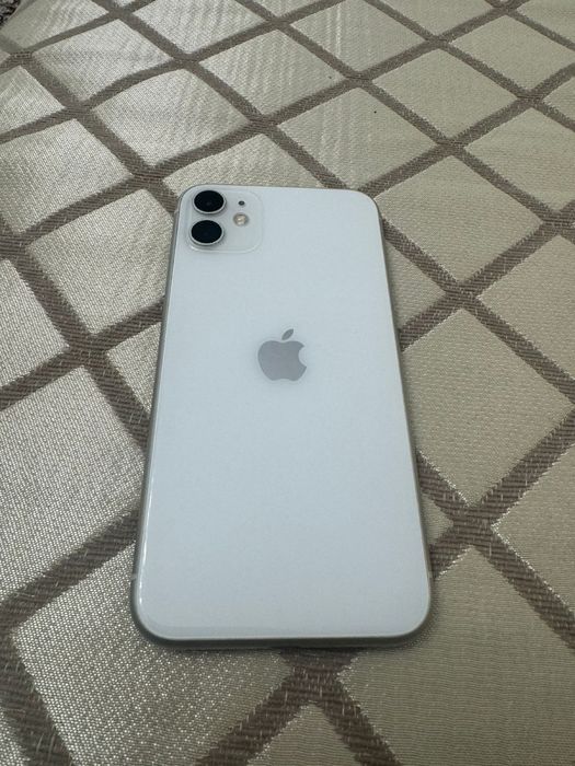 iPhone 11 в харошеем состояние