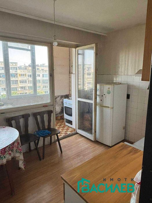 Продава се Тристаен апартамент в София, Център - 89 кв.м за 860 €/кв.м - Снимка #1