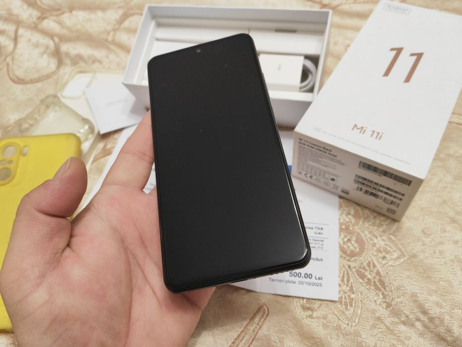 Xiaomi mi 11i 256GB în garanție până în octombrie2027
