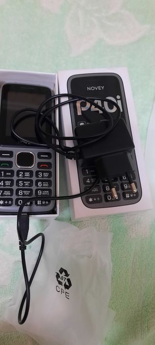 Продается телефон в хорошем состояние