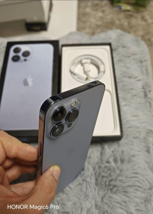 Iphone 13 pro max sierra blue