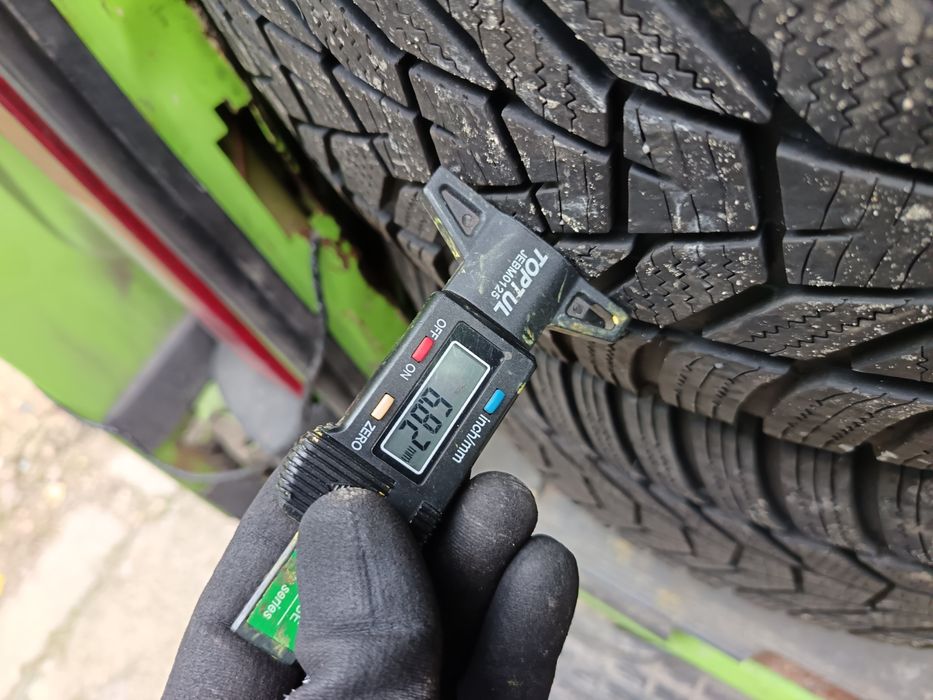 Anvelope MS iarna 255 40 20 hankook 2022 6.3-6.8mm