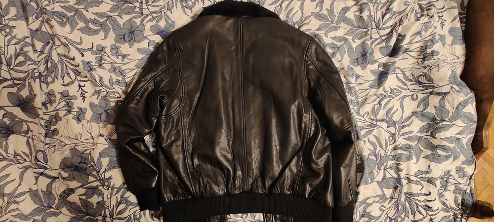 Geaca din piele naturala