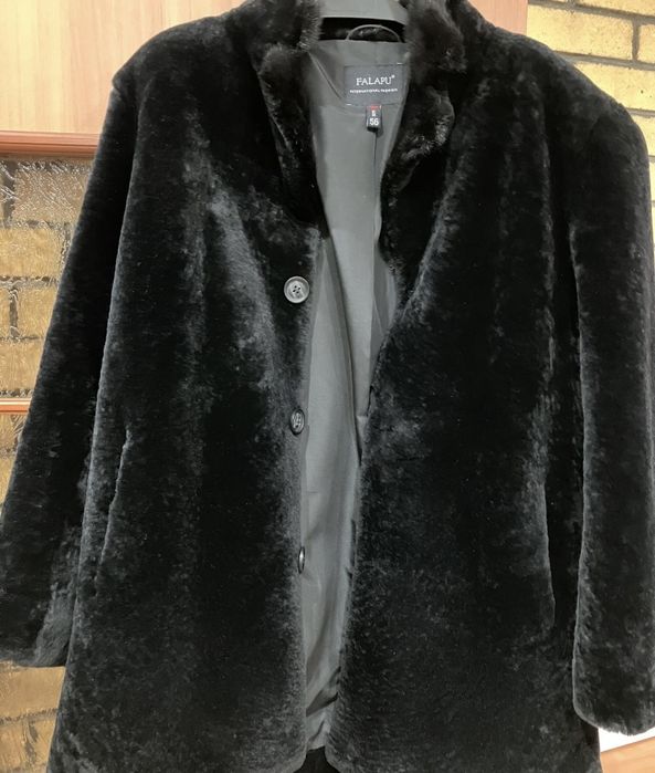 Продам шубу цигейка- мутон