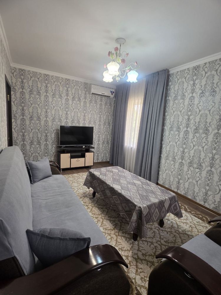 Максим Горький, мебель и техника