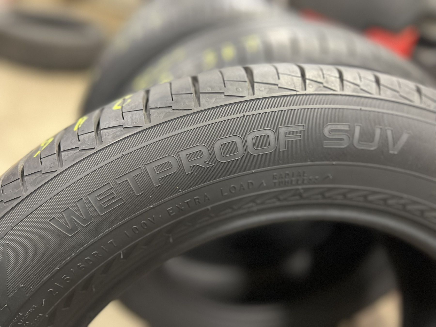 Летни гуми 215/60 R17 Nokian