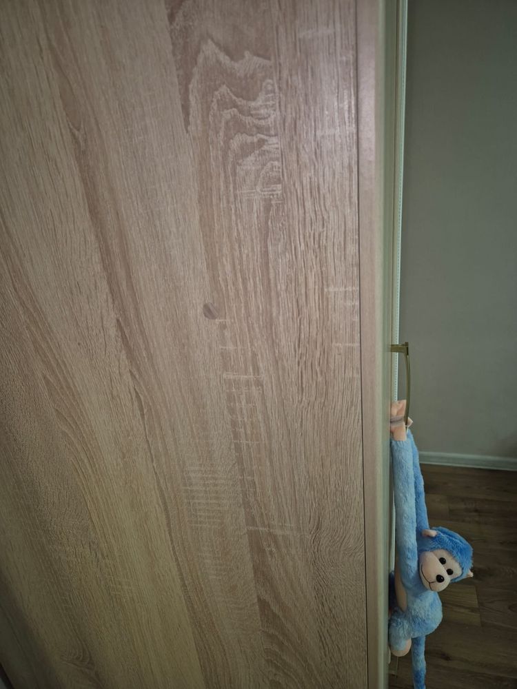 Продам шкаф в спальную