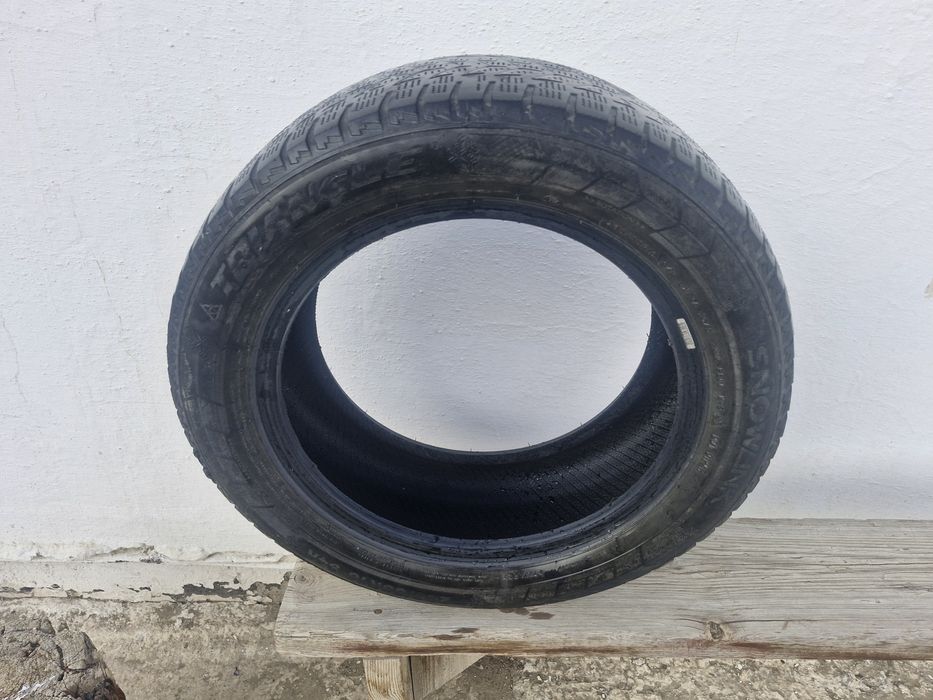 БУ шина Triangle