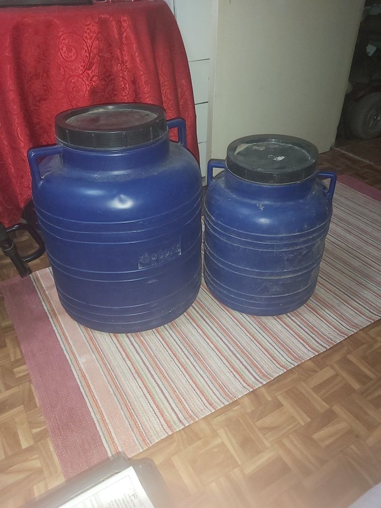 Butoaie de 30 și 60 de litri