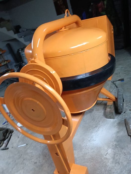 Motor electric monofazat