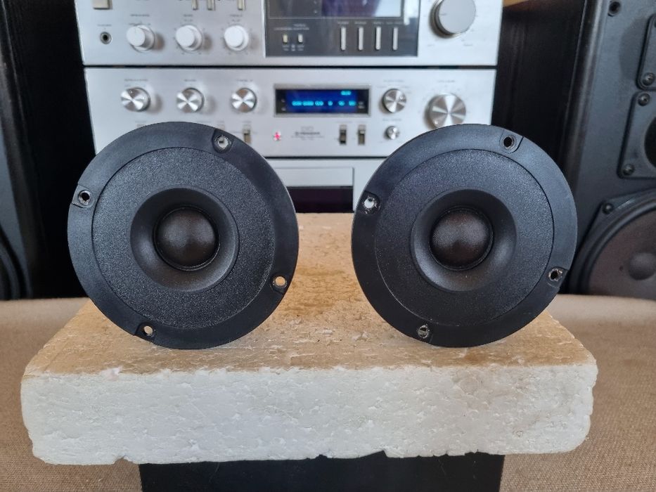 Set Tweetere Kirksaeter (Peerless). 8 ohms, 70 watts,10 cm. Impecabile