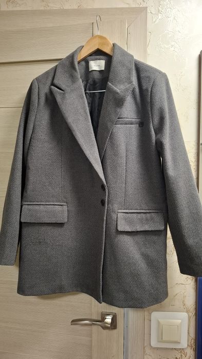 Серый пиджак пальто оверсайз  бренда it's me
