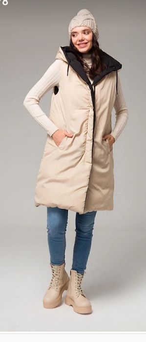 Vesta noua marimea M cu doua fete.